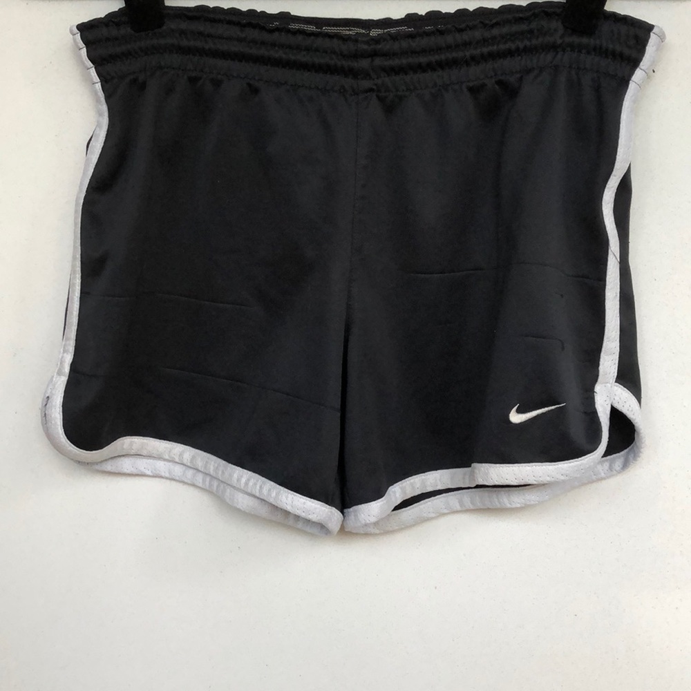Black nike shorts